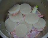 A圧力鍋で鶏手羽先と大根煮作り方3写真