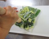 ポリ袋で洗い物いらず！たたききゅうり作り方3写真