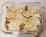 【簡単】キノコとししとうのとろ〜りチーズ作り方6写真