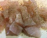 白身魚とブロッコリーのハーブ炒め作り方1写真