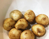 新じゃがの小いも 小粒 簡単煮っ転がし作り方1写真
