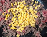 わけぎとコーンと挽肉の醤油焼きそば作り方5写真