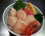 みんな好きネタ海鮮丼❨(@≧↺≦@)❩作り方1写真