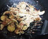 ナスと玉ねぎのコンビーフ炒め作り方5写真