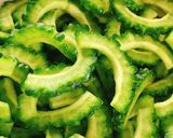 野菜たっぷり！美味しいゴーヤチャンプルー作り方1写真