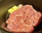 鶏肉と新じゃがと玉ねぎの蒸し煮作り方2写真