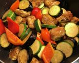 ハウスジャワカレー味 鶏胸肉 夏野菜炒め作り方12写真