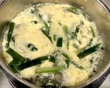 子どもも大好き◆豆腐入りにらたまスープ作り方5写真