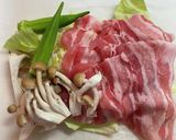 豚バラと野菜のレンチン蒸し作り方1写真