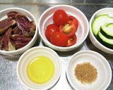 犬ご飯　鶏ハツの夏野菜炒め作り方1写真