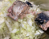 簡単♡　キャベツとサバ缶の和風サラダ作り方2写真