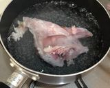 魚のアラの味噌汁作り方1写真