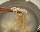 焼鳥缶詰のっけ!冷やしサッポロ一番作り方2写真