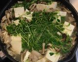豚バラ肉と豆腐と豆苗の中華風スープ作り方4写真