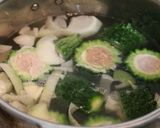 肉詰めゴーヤのタイ風スープ作り方4写真