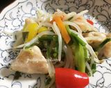 節約レシピ♡ムネ肉とモヤシのネギ塩炒め作り方5写真