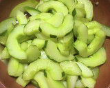 育ちすぎたきゅうりで！やみつき塩昆布炒め作り方5写真