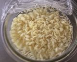 サッポロ一番 ラーメンでスパサラスタイル作り方2写真