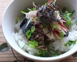 mみょうがと鯖缶の塩昆布丼作り方1写真