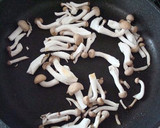 鮭のソテー✿きのこと玉ねぎソース作り方4写真