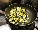 時短！定番おつまみ！ピリ辛夏野菜のせ冷奴作り方2写真