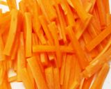ワインに合う♪にんじん&ハリッサのサラダ作り方1写真