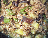 夏野菜と挽肉のオイスターソース炒め丼の具作り方8写真