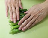 オクラと豚肉の豆板醤炒め作り方1写真