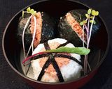 文月16　たらこおにぎり　涼弁当作り方2写真