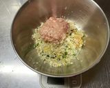 簡単ヘルシー！卵不使用の鶏肉ハンバーグ作り方5写真