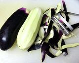 野菜の【皮】とベーコンの洋風きんぴら作り方1写真