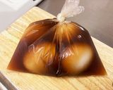 鶏もも肉とゆで卵の親子揚げ＊猫つまみ作り方1写真