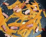 野菜の【皮】とベーコンの洋風きんぴら作り方5写真
