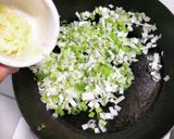 生サーモンと炒めネギの丼ぶり作り方1写真