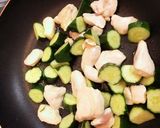 きゅうり塩昆布と鶏胸肉の中華炒め作り方2写真
