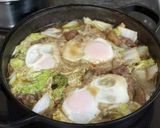 簡単★すき焼きリメイク白菜の巣ごもり卵丼作り方6写真