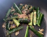 きゅうりとザーサイ炒めピリッと花椒風味作り方3写真