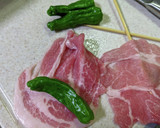 肉巻きししとう串作り方1写真