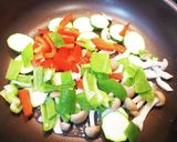 超簡単！夏野菜と豚肉のオーロラソース炒め作り方4写真