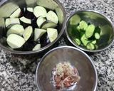 ナスときゅうりの旨辛炒め作り方1写真