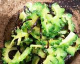 ☆ごま油香るゴーヤの塩昆布和え☆作り方7写真