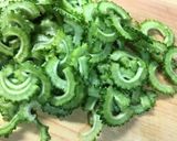 ゴーヤとにんじんのケチャップ炒め作り方1写真