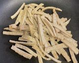じゃこ天と豆苗のナンプラー炒め作り方4写真