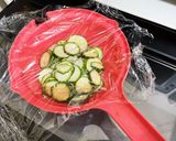 夏バテにも!さっぱりズッキーニ梅肉和え!作り方2写真