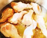 【トマト消費】鷄手羽元とトマトのスープ作り方2写真