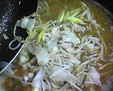 簡単☆煮込み豚キムチうどん☆作り方4写真