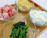 簡単☆野菜とチキンのマカロニグラタン作り方1写真