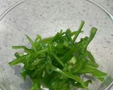 ピーマン嫌いでも食べれるサラダ作り方1写真