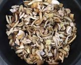 ひと手間で絶品!きのこと鶏の炊き込みご飯作り方6写真