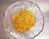 【離乳食中期】レンジでコーンフレーク作り方1写真